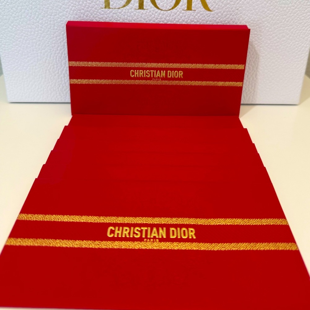 Dior Lunar New Year lucky money envelopes set